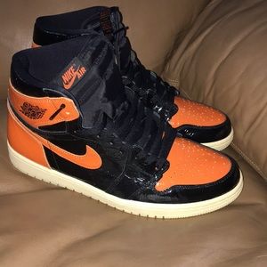 Air Jordan Retro Shattered Back Boards 3.0